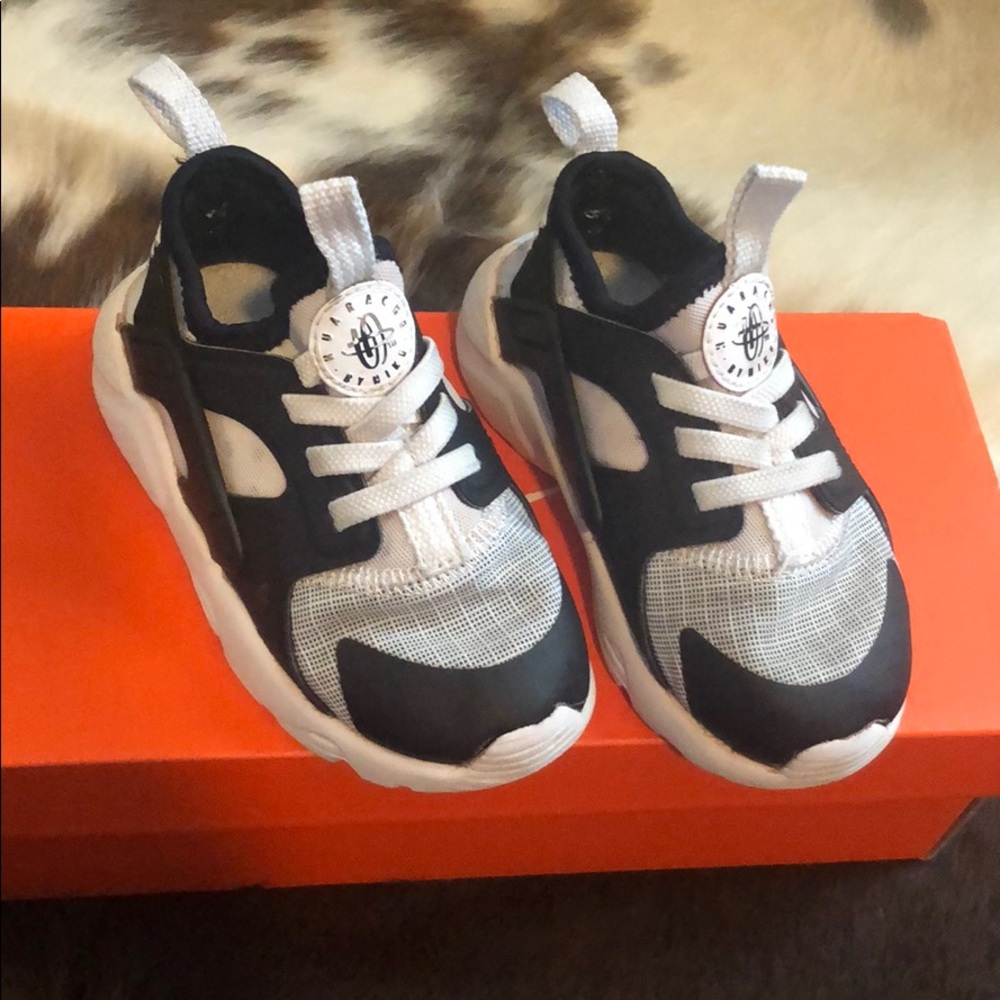 Nike Huarches